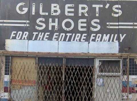 gilberts shoes storefront